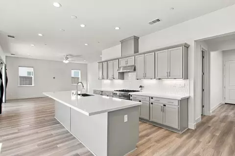 Kitchen - 3218 Jake St, Tracy, CA 95377 photo 3 of 5