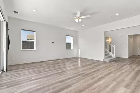 Living - 3218 Jake St, Tracy, CA 95377 photo 6 of 8