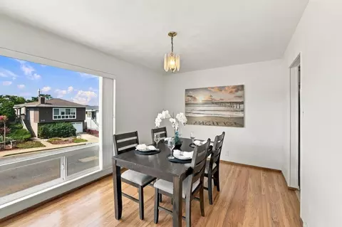 Dining - 253 Catalina Ave, Pacifica, CA 94044 photo 2 of 5