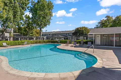 Exterior - 570 Latimer Cir, Campbell, CA 95008 photo 2 of 11