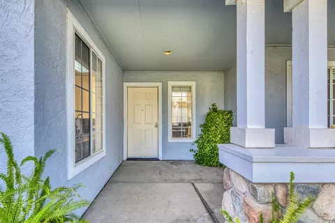 Exterior - 960 Alhambra St, Soledad, CA 93960 photo 3 of 7