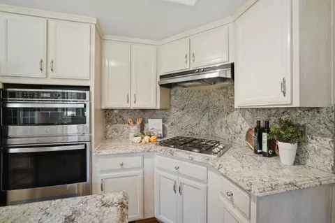 Kitchen - 4439 Esta Ln, Soquel, CA 95073 photo 7 of 7