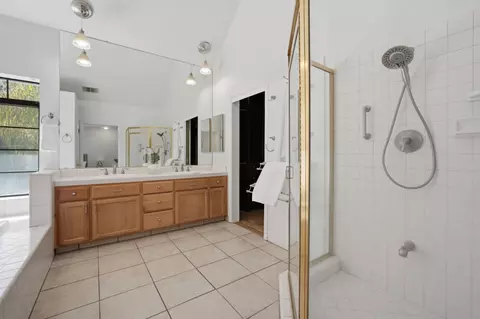 Bath - 4439 Esta Ln, Soquel, CA 95073 photo 4 of 7