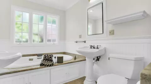 Bath - 57 Wilburn Ave, Atherton, CA 94027 photo 2 of 2
