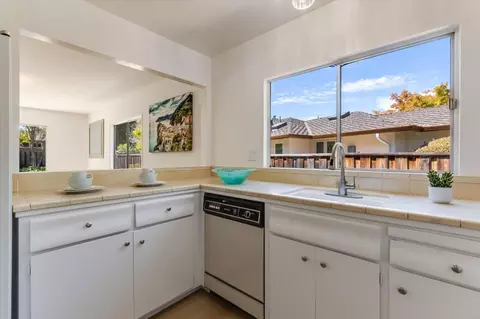 Kitchen - Kitchener Dr, Sunnyvale, CA 94087 photo 3 of 4