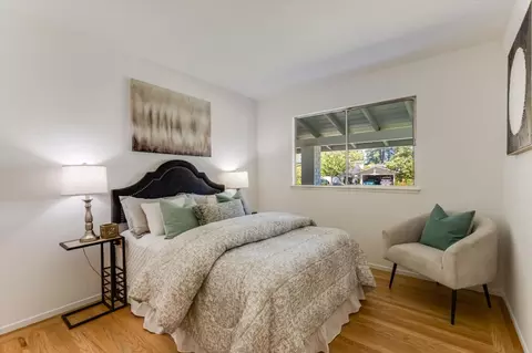 Bedroom - Kitchener Dr, Sunnyvale, CA 94087 photo 4 of 5