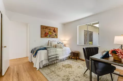 Bedroom - Kitchener Dr, Sunnyvale, CA 94087 photo 3 of 5