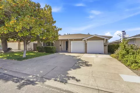 Exterior - 726 Muir Dr, Mountain View, CA 94041 photo 1 of 12