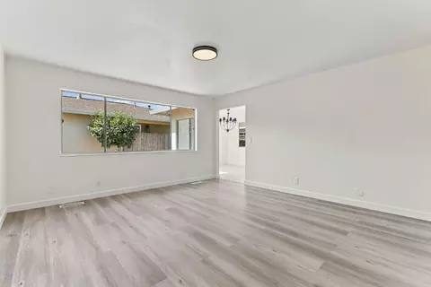 Living - 726 Muir Dr, Mountain View, CA 94041 photo 6 of 14