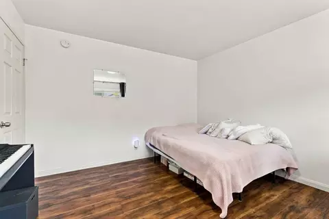 Bedroom - 726 Muir Dr, Mountain View, CA 94041 photo 13 of 13
