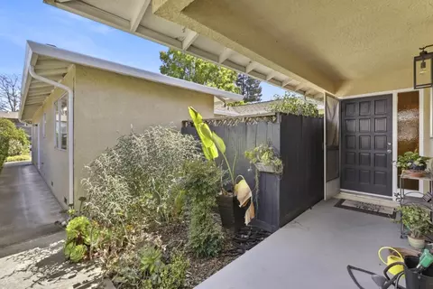 Exterior - 726 Muir Dr, Mountain View, CA 94041 photo 8 of 12