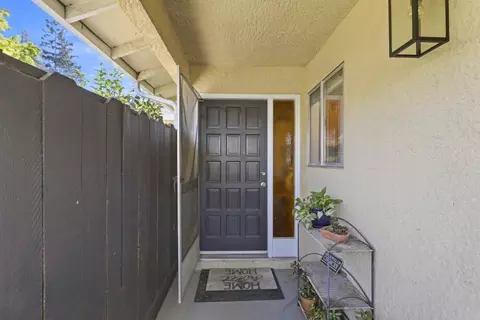 Entry Way - 726 Muir Dr, Mountain View, CA 94041 photo 3 of 5