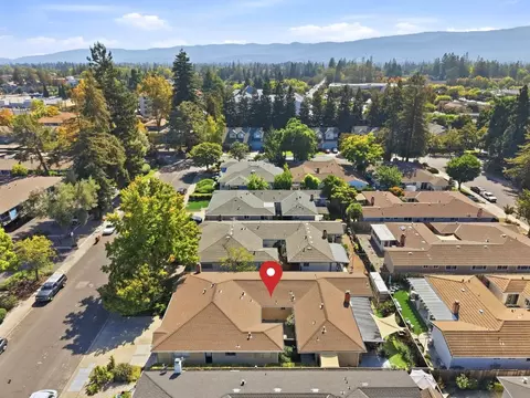View/Area - 726 Muir Dr, Mountain View, CA 94041 photo 3 of 7