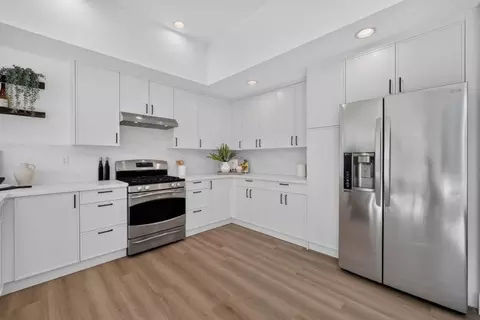 3281 Berryessa St 3, Palo Alto, CA 94303