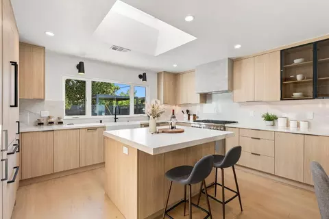Kitchen - 1600 Don Ct, Mountain View, CA 94040 photo 1 of 6
