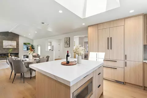 Kitchen - 1600 Don Ct, Mountain View, CA 94040 photo 2 of 6