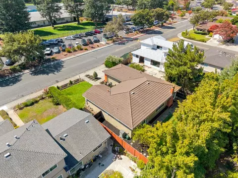View/Area - 1005 Iris Ave, Sunnyvale, CA 94086 photo 2 of 4