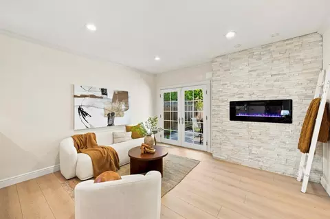 Living - 1005 Iris Ave, Sunnyvale, CA 94086 photo 5 of 7