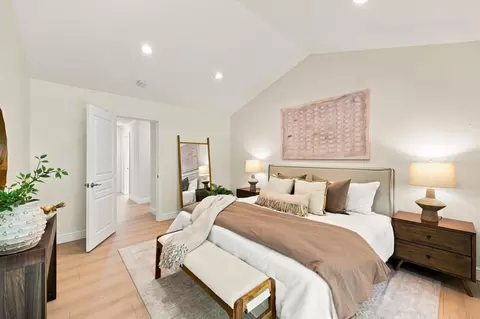 Bedroom - 1005 Iris Ave, Sunnyvale, CA 94086 photo 2 of 8