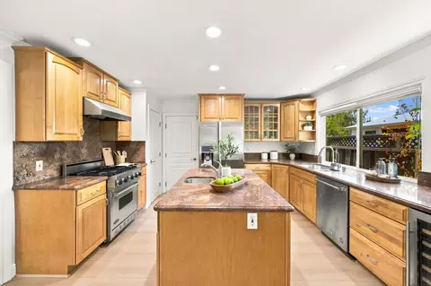 Kitchen - 1005 Iris Ave, Sunnyvale, CA 94086 photo 1 of 8