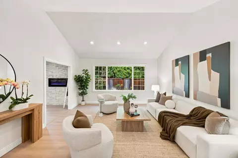 Living - 1005 Iris Ave, Sunnyvale, CA 94086 photo 3 of 7