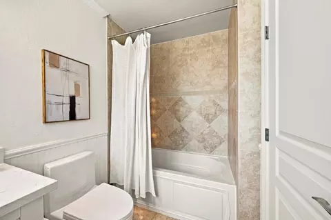 Bath - 1005 Iris Ave, Sunnyvale, CA 94086 photo 5 of 5
