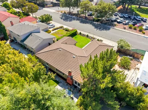 View/Area - 1005 Iris Ave, Sunnyvale, CA 94086 photo 3 of 4