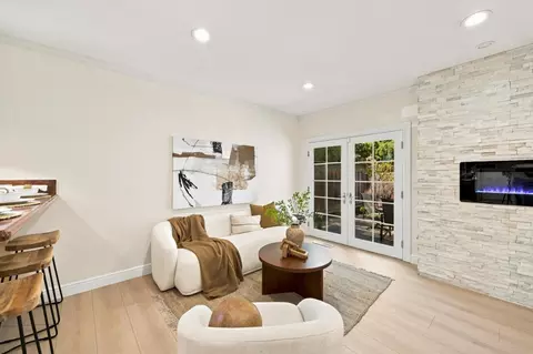 Living - 1005 Iris Ave, Sunnyvale, CA 94086 photo 6 of 7