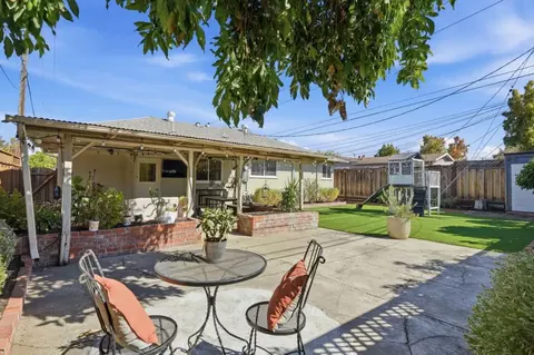 Exterior - 2843 Rustic Dr, San Jose, CA 95124 photo 2 of 4