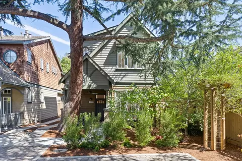 4125 Wisteria Ln, Palo Alto, CA 94306