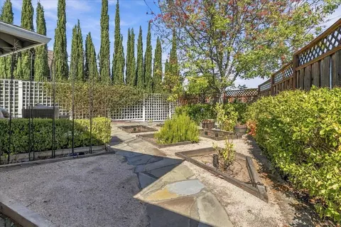 Exterior - 14921 Donner Dr, San Jose, CA 95124 photo 13 of 15