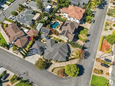 View/Area - 14921 Donner Dr, San Jose, CA 95124 photo 5 of 7