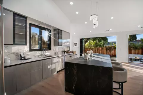 Kitchen - 806 Emily Dr, Mountain View, CA 94043 photo 2 of 8
