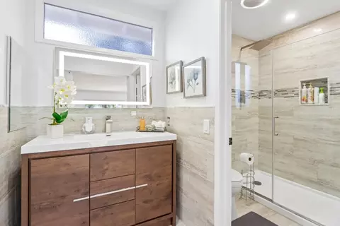 Bath - 4860 Humber Pl, Newark, CA 94560 photo 3 of 3