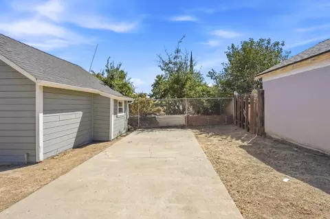 Exterior - West Ave, Gustine, CA 95322 photo 8 of 15