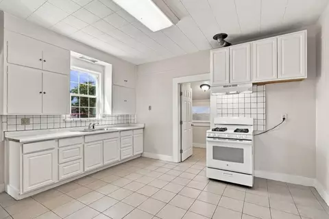 Kitchen - West Ave, Gustine, CA 95322 photo 2 of 3