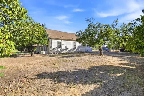 Exterior - 7522 Chestnut St, Gilroy, CA 95020 photo 4 of 11