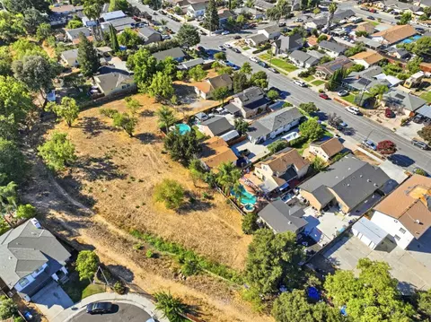 View/Area - 7522 Chestnut St, Gilroy, CA 95020 photo 6 of 12