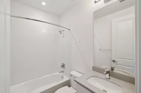 Bath - 1373 W Middlefield Rd, Mountain View, CA 94043 photo 5 of 5