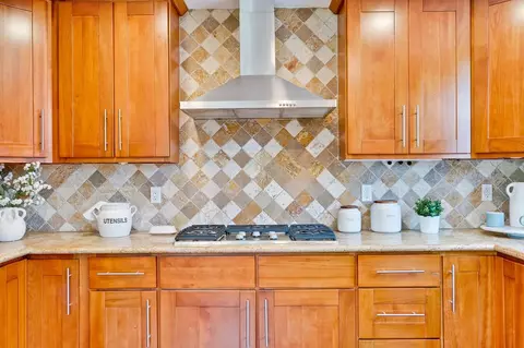 Kitchen - 10531 Madera Dr, Cupertino, CA 95014 photo 8 of 8