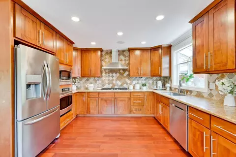 Kitchen - 10531 Madera Dr, Cupertino, CA 95014 photo 3 of 8