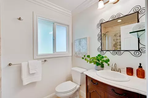Bath - 10531 Madera Dr, Cupertino, CA 95014 photo 1 of 7