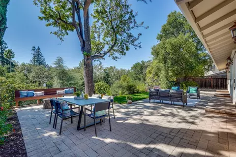 Exterior - 10531 Madera Dr, Cupertino, CA 95014 photo 2 of 9