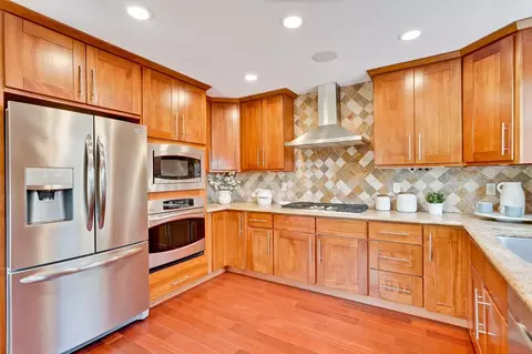 Kitchen - 10531 Madera Dr, Cupertino, CA 95014 photo 2 of 8