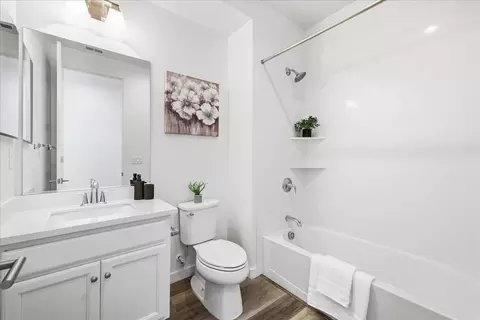 Bath - 1930 Joshua Tree Cir, Milpitas, CA 95035 photo 1 of 5