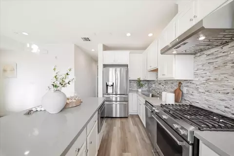 Kitchen - 1930 Joshua Tree Cir, Milpitas, CA 95035 photo 5 of 6