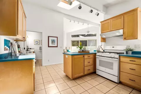 Kitchen - 4377 Porter Gulch Rd, Aptos, CA 95003 photo 9 of 9