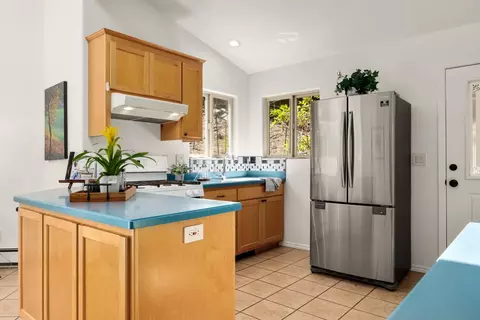 Kitchen - 4377 Porter Gulch Rd, Aptos, CA 95003 photo 8 of 9