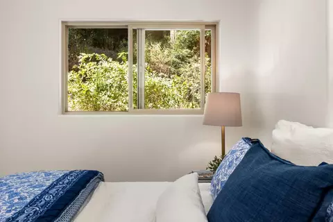 Bedroom - 4377 Porter Gulch Rd, Aptos, CA 95003 photo 5 of 10