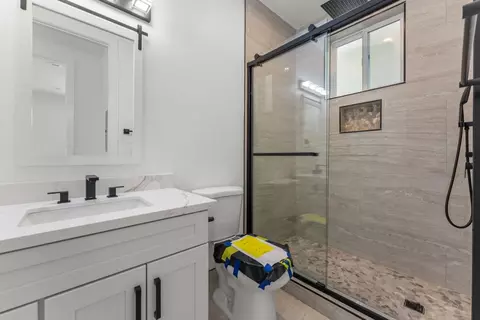 Bath - 182 W Rincon Ave, Campbell, CA 95008 photo 1 of 3